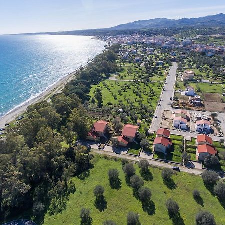 Residence Torretta Beach Crucoli Kültér fotó